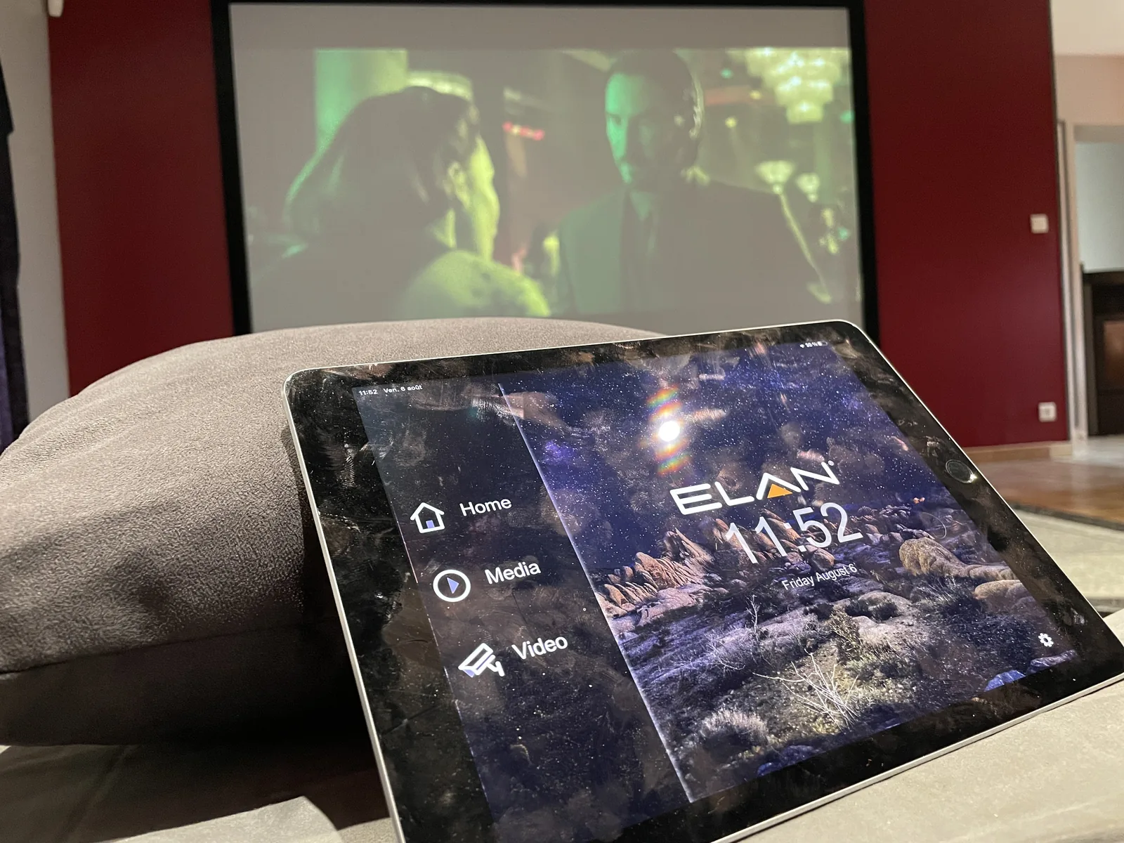 Pilotage du home cinéma depuis une tablette — réalisation ADEPP Control en Charente